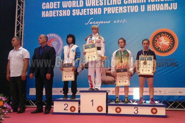 maria-cioclea-pe-podium-600x400